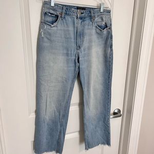 Abercrombie Zoe natural rise ankle straight